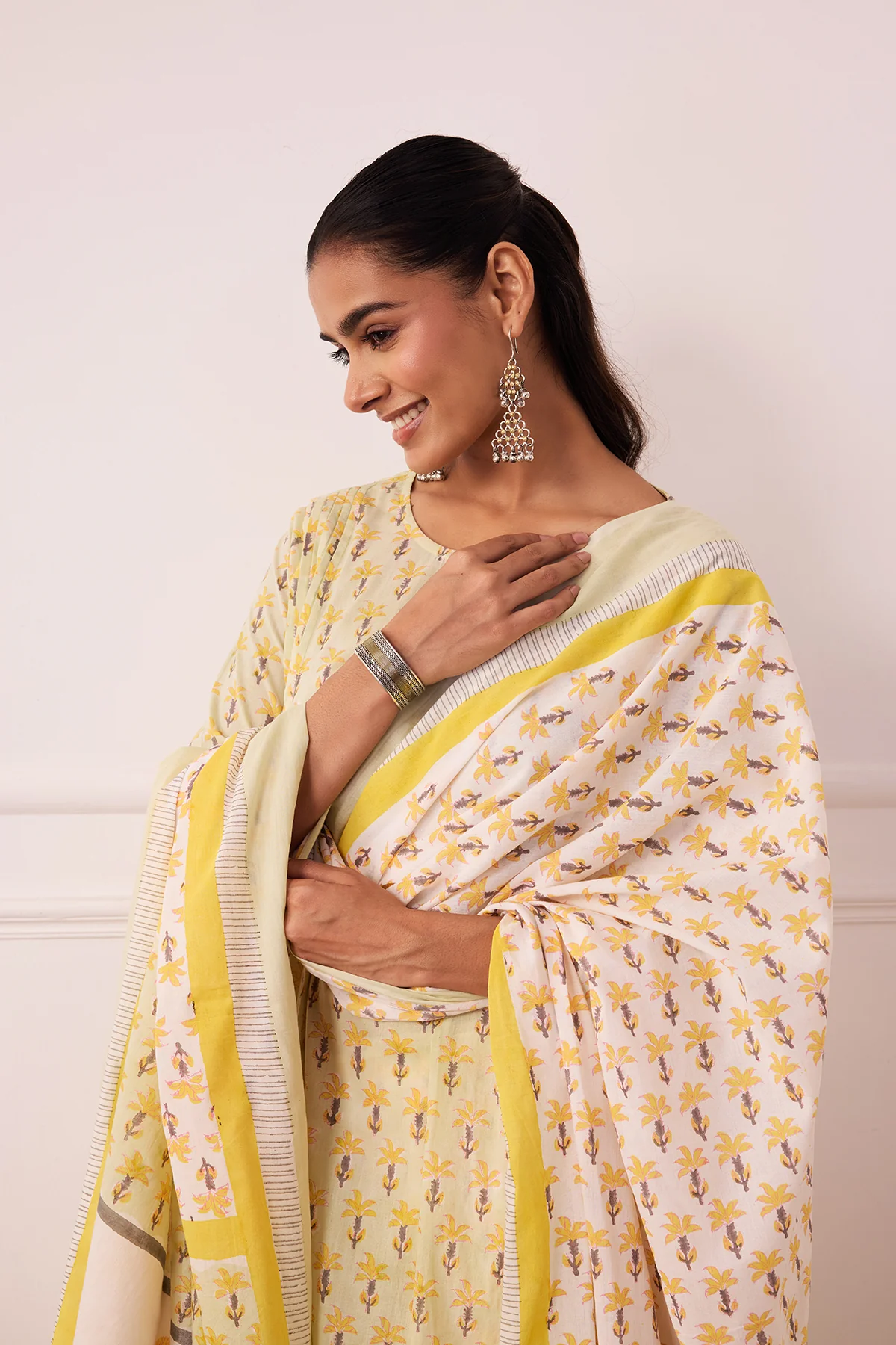 Ambarsariya Green A-Line Suit Set of 3 - Image 4