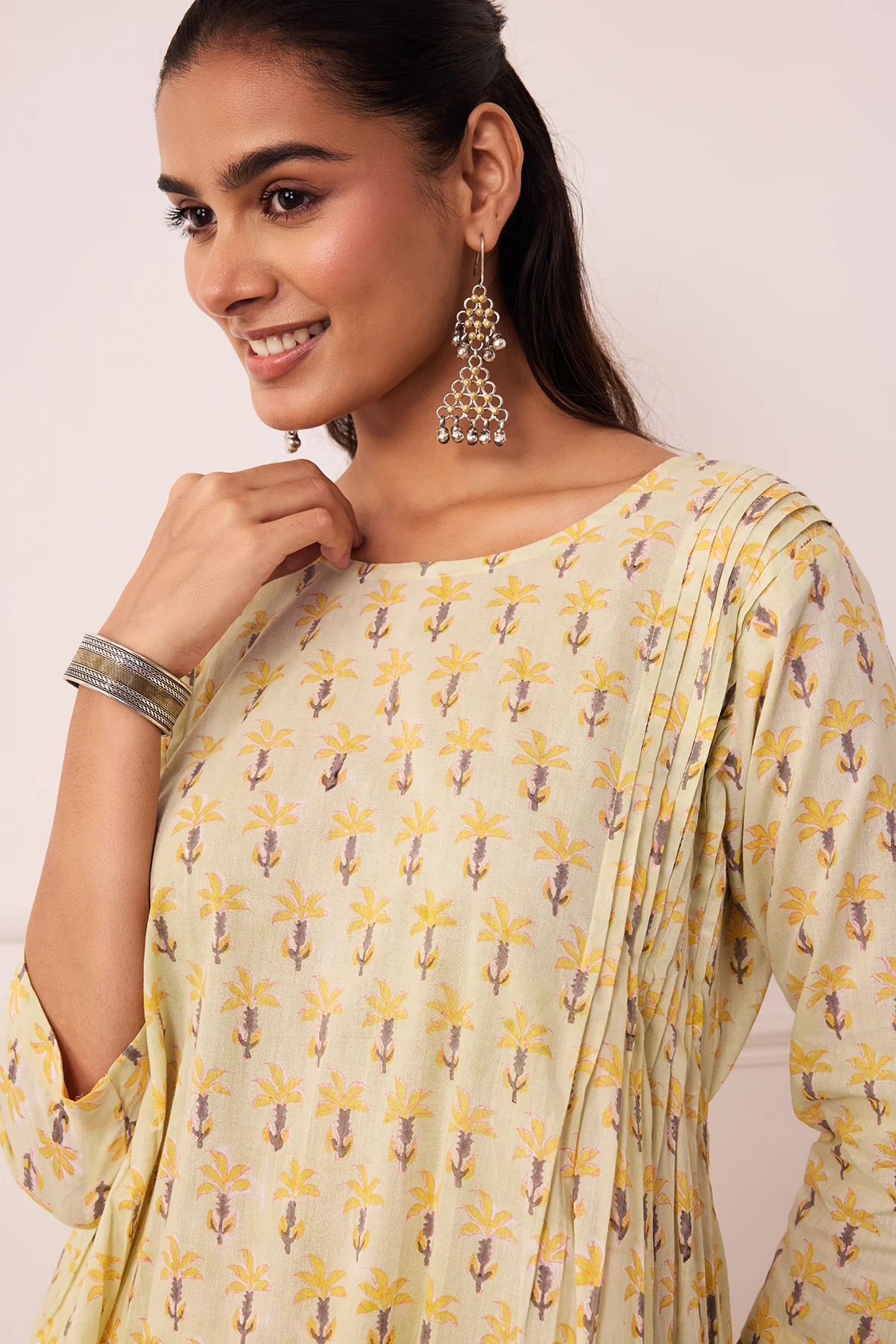 Ambarsariya Green A-Line Suit Set of 3 - Image 6
