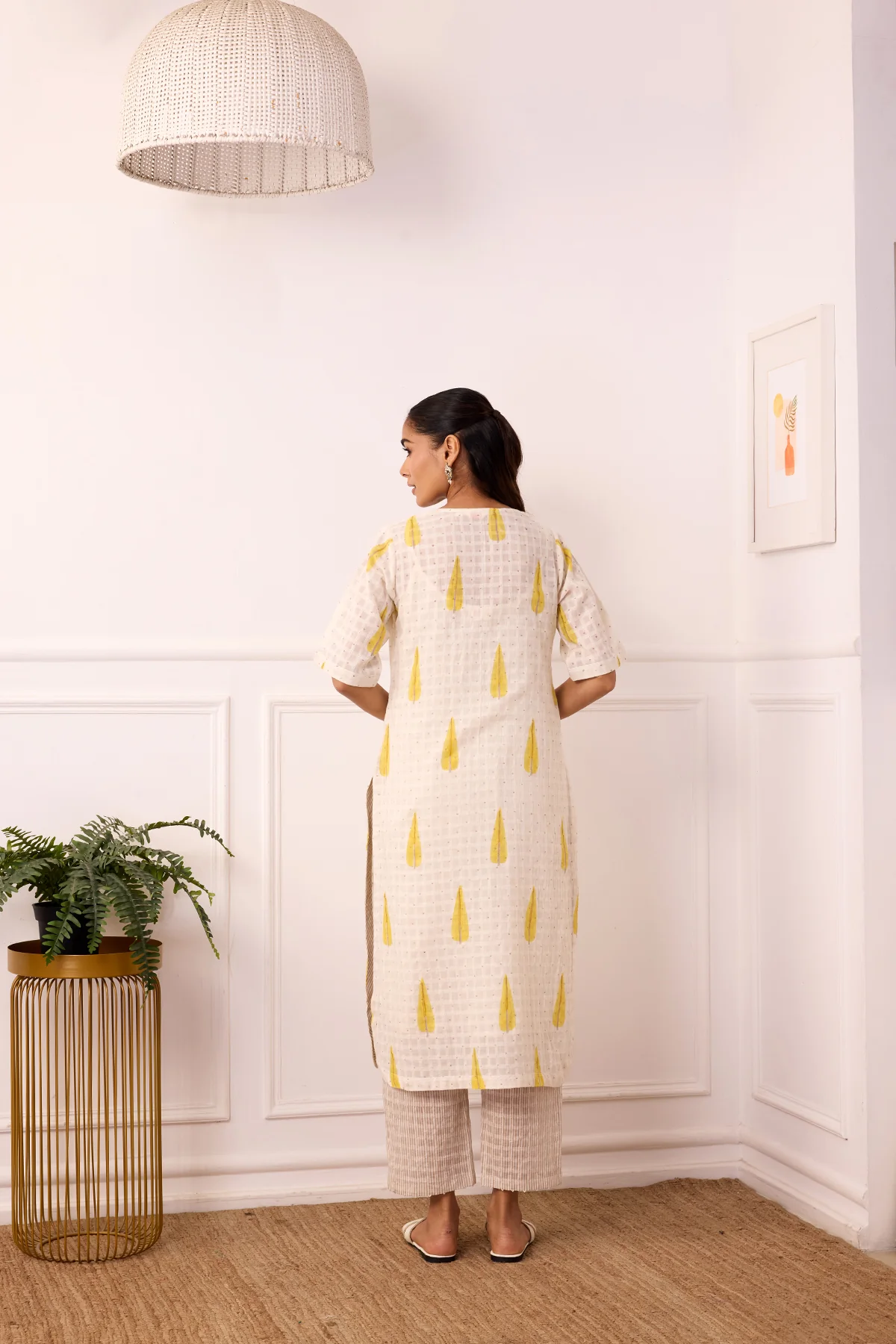 Ambarsariya off White Long Kurta & Pant Set of 2 - Image 6
