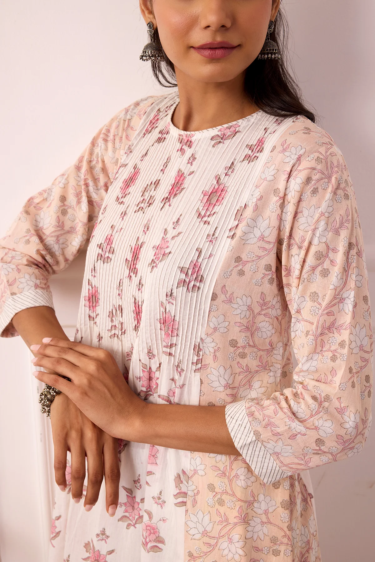 Ambarsariya Peach A-LIne Kurta & Pant Set of 2 - Image 6