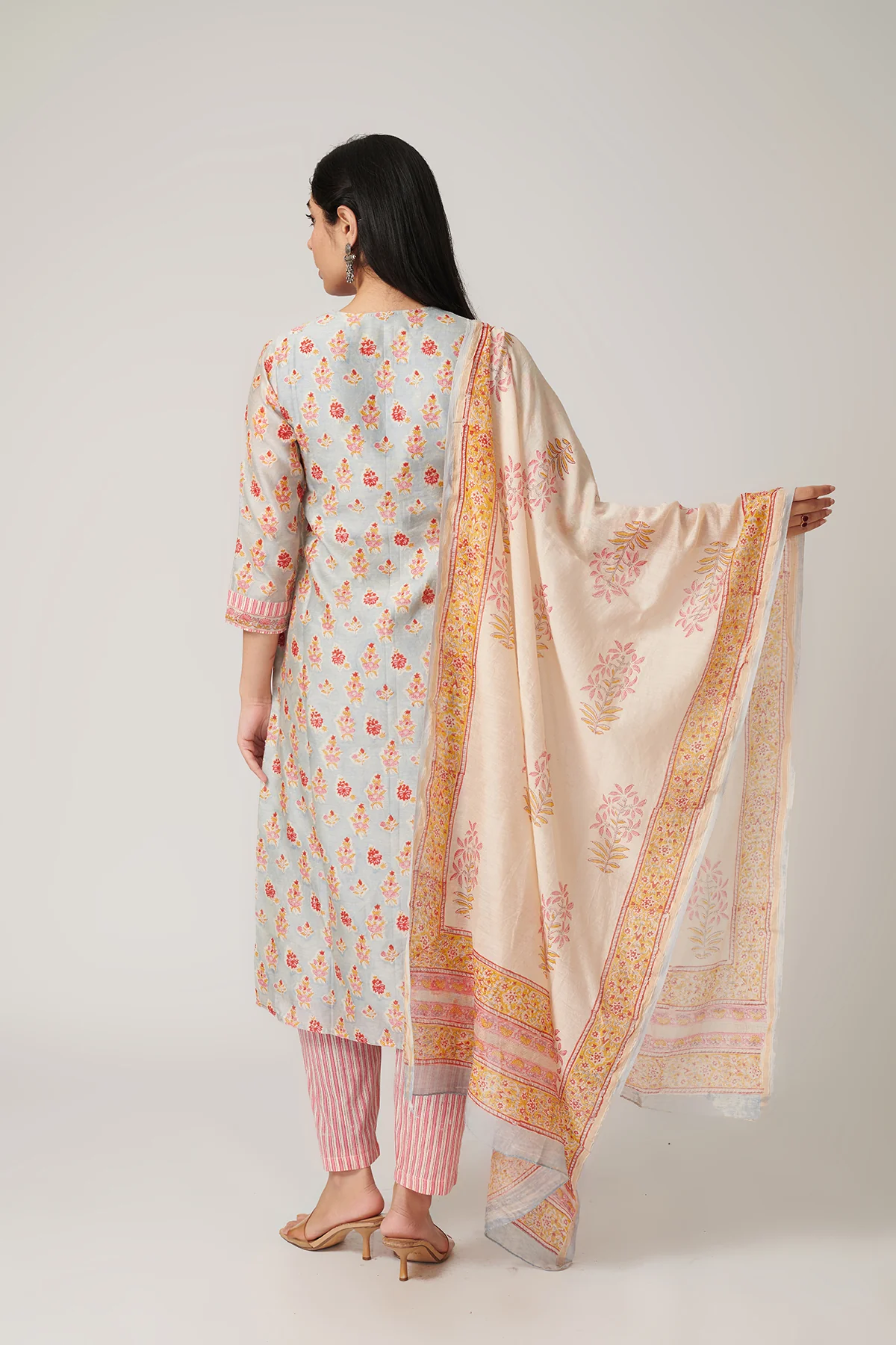 Firdaus Grey Chanderi Kurta Set of 3 - Image 3