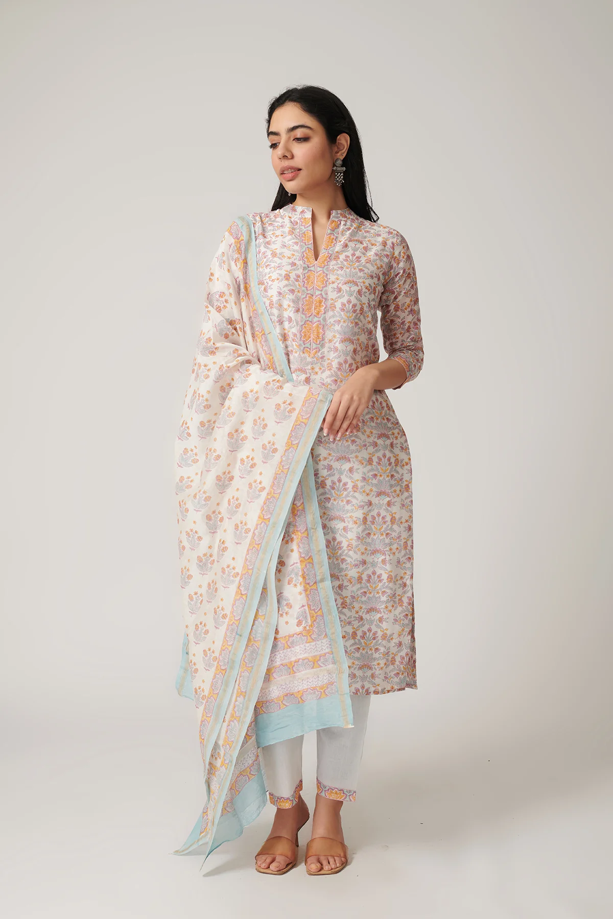 Firdaus White Chanderi Kurta Set of 3 - Image 4