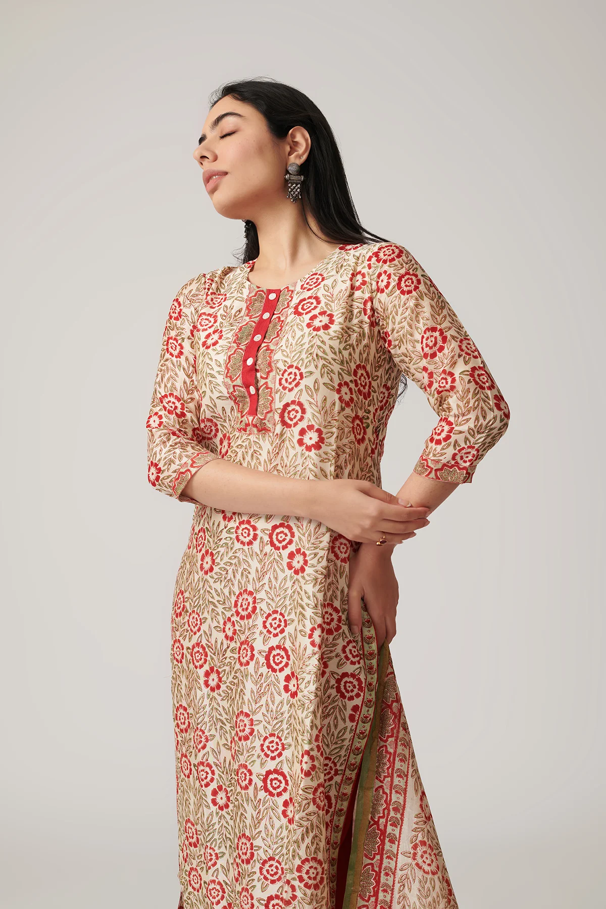 Firdaus Red Chanderi Kurta Set of 3 - Image 4