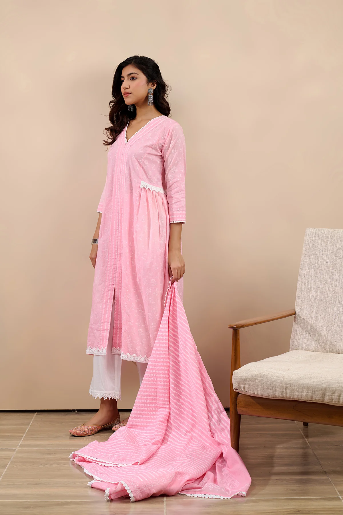 Hoor Pink A-Line Kurta with pant and Dupatta - 3 pcs Set - Image 3