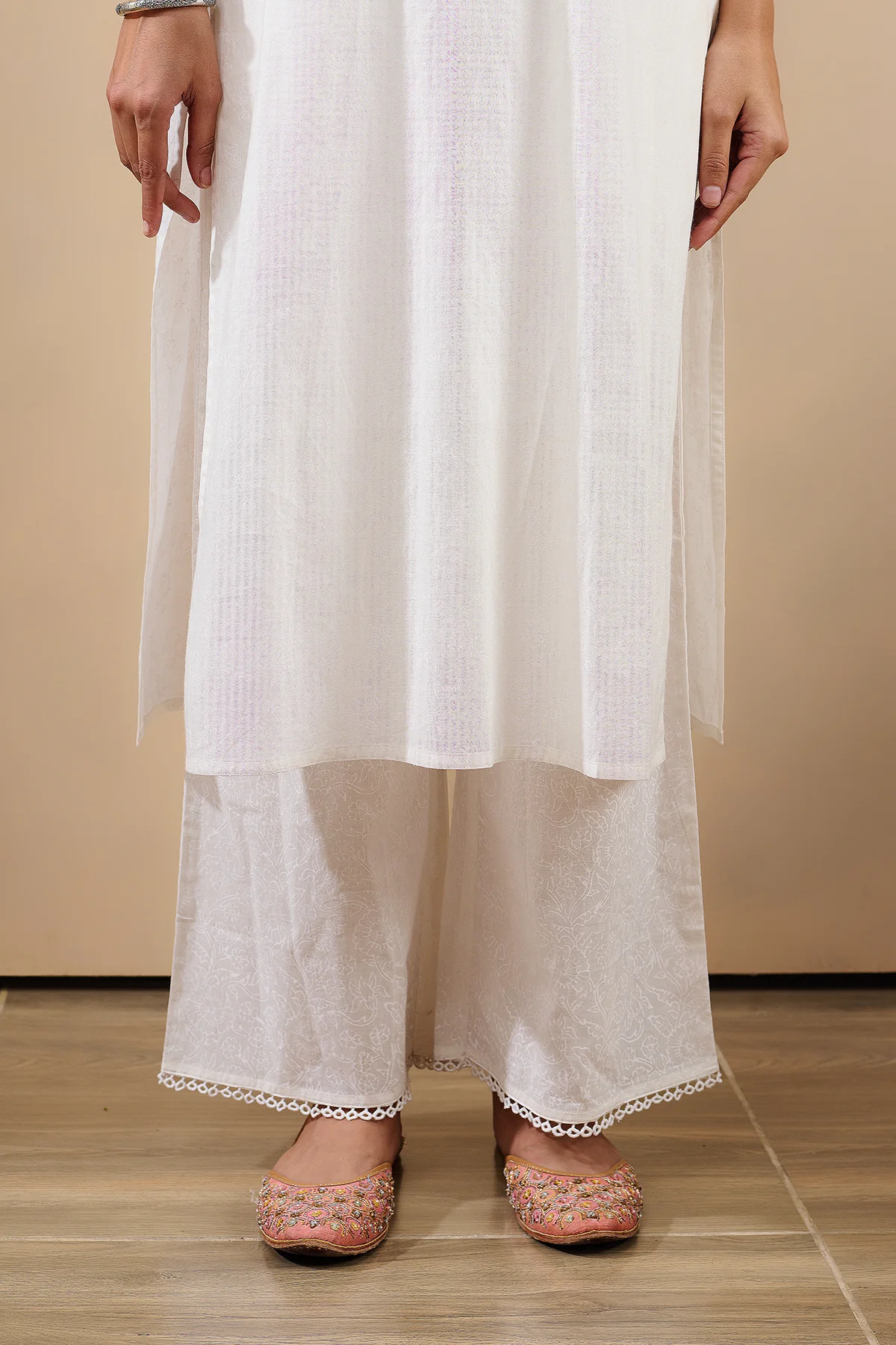 Hoor White Straight Kurta with pant and Dupatta - 3 pcs Set - Image 3