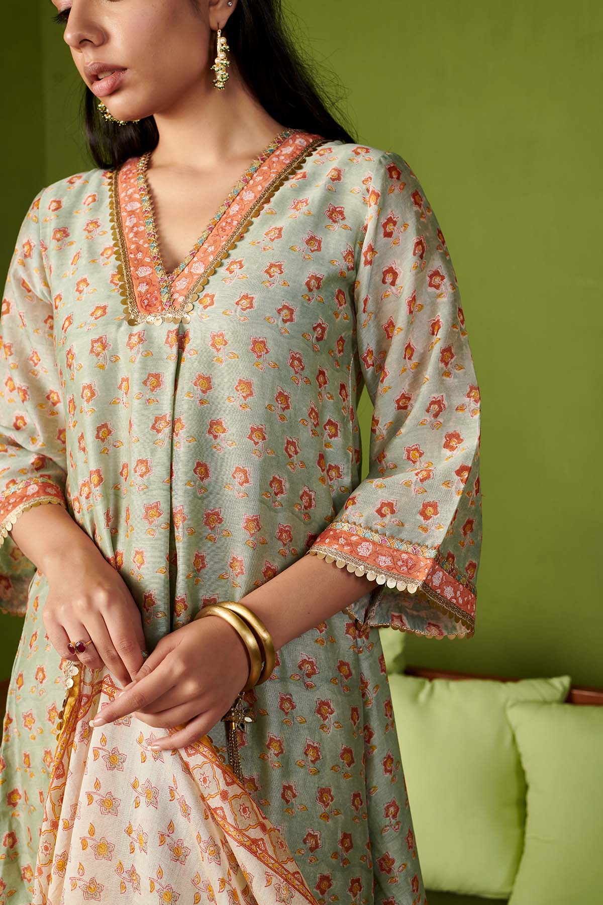 JASHN 2.O GREEN CHANDERI KURTA SET OF 3 - Image 5