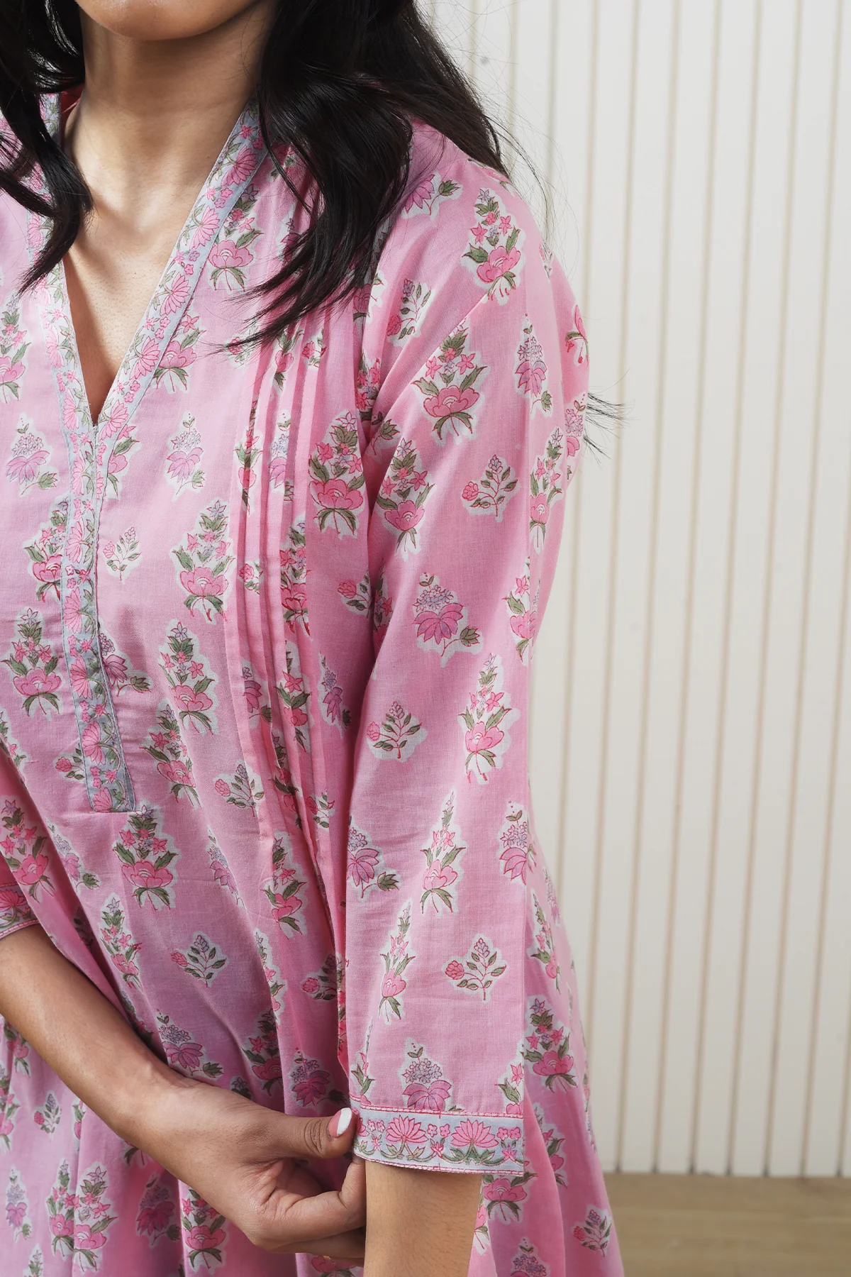 Madhuvan Pink Booti Cotton Short Kurti - Image 4