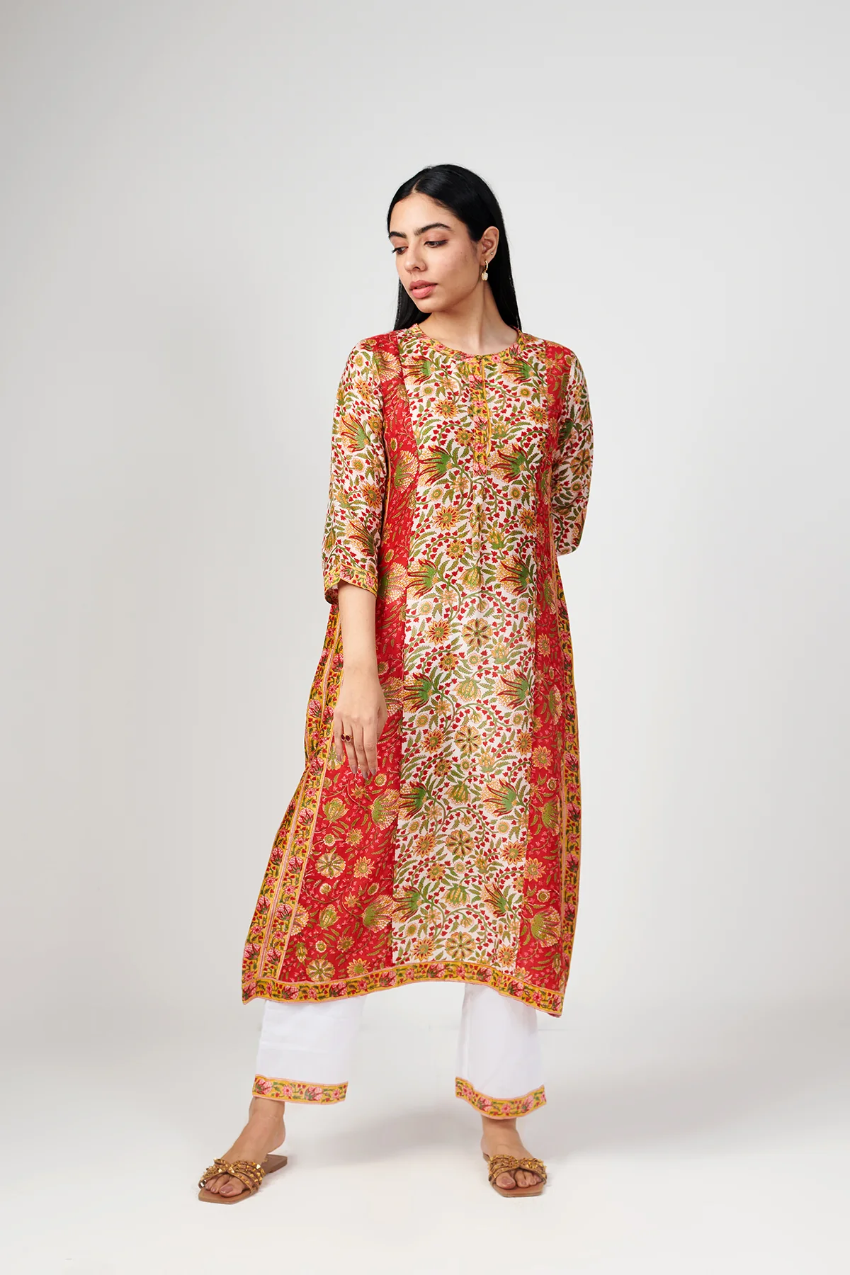 Noor White & Red Cotton Silk Set of 3 - Image 4