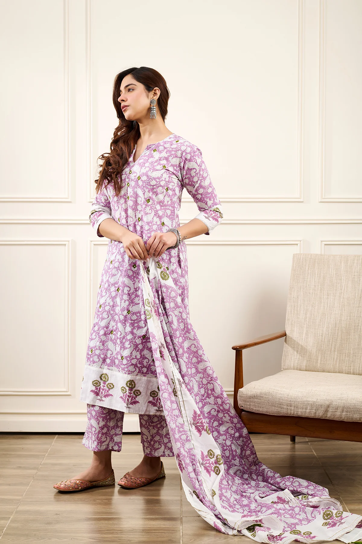 Roohi Purple Straight Kurta with Pant and Dupatta- Set of 3 - Image 3