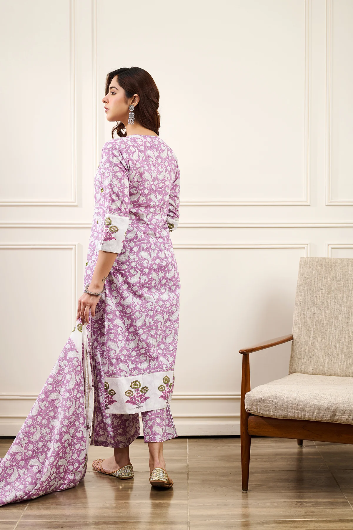 Roohi Purple Straight Kurta with Pant and Dupatta- Set of 3 - Image 4