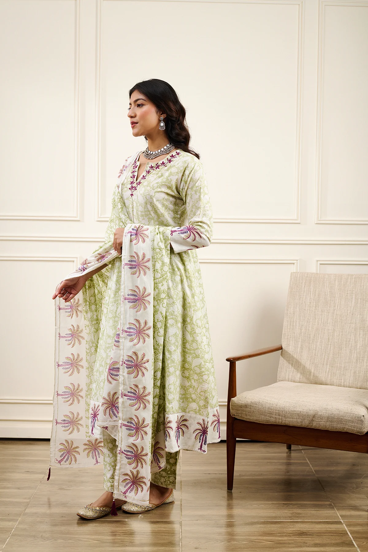 Roohi Green A-line Kurta with Pant and Dupatta- Set of 3 - Image 4
