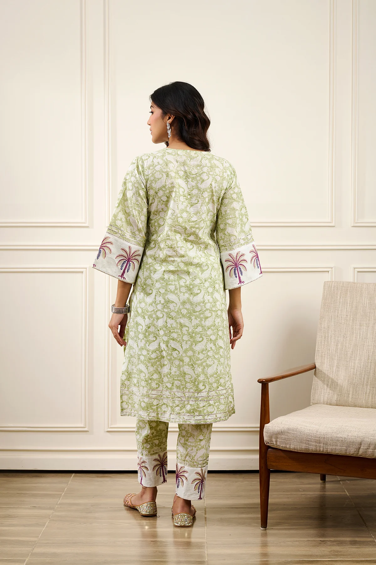 Roohi Green Straight Kurta with Pant - Set of 2 - Image 3