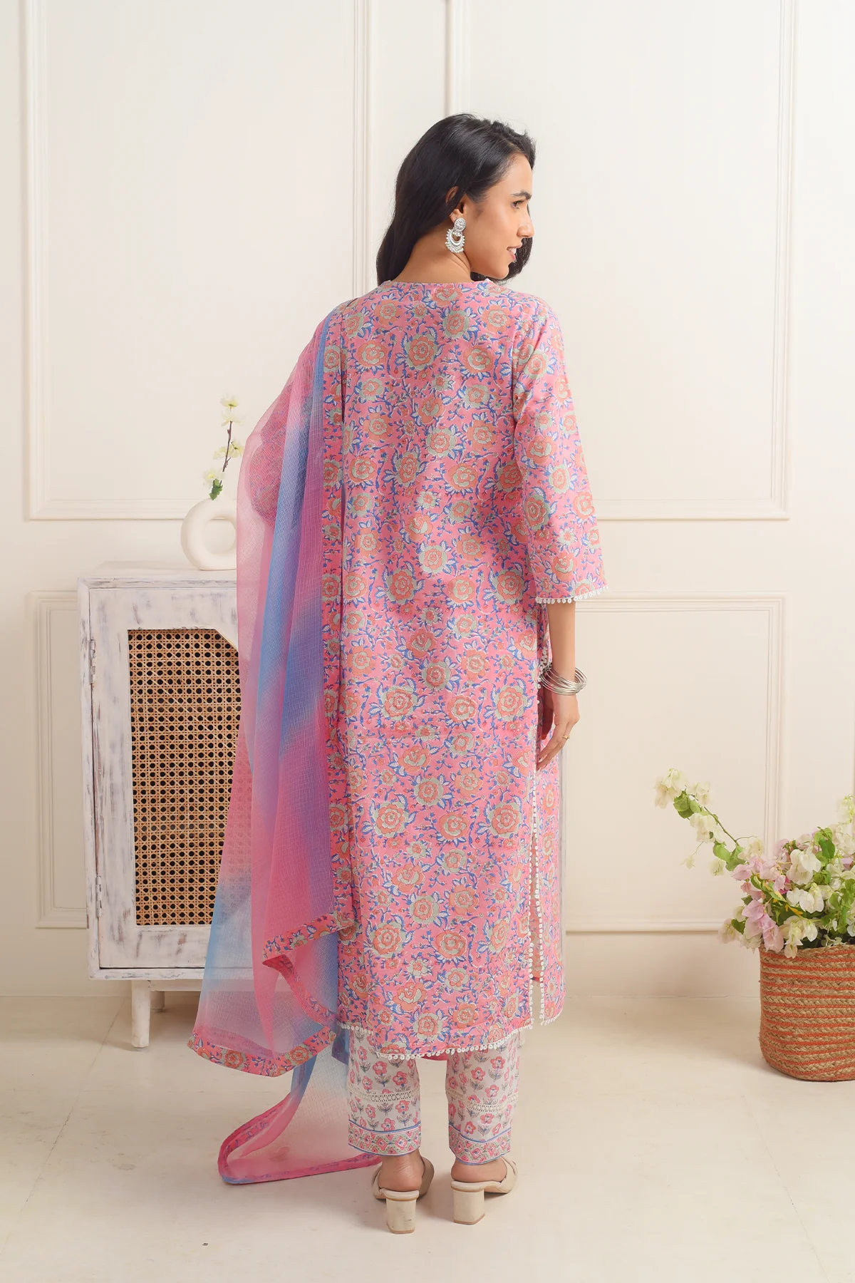 Gulbano Pink Jaal Suit set of 3 - Image 4