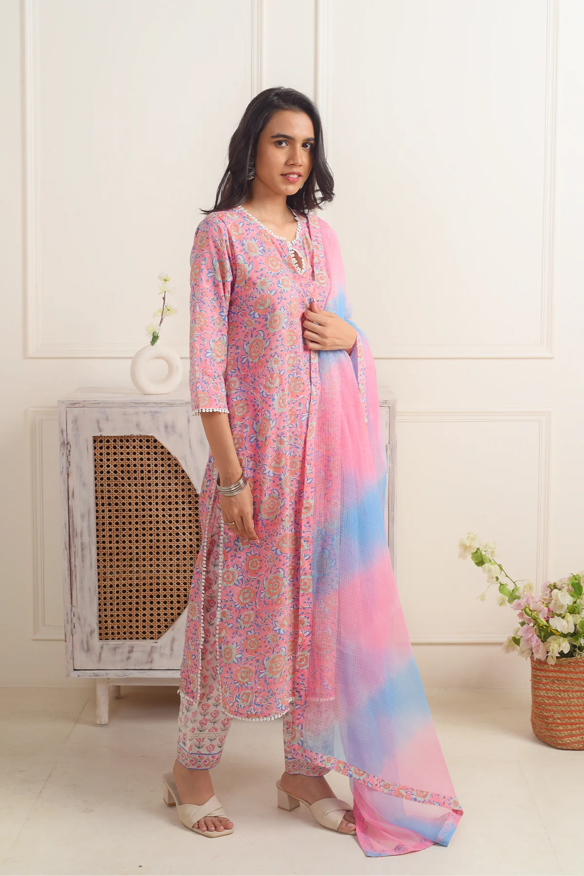 Gulbano Pink Jaal Suit set of 3 - Image 5