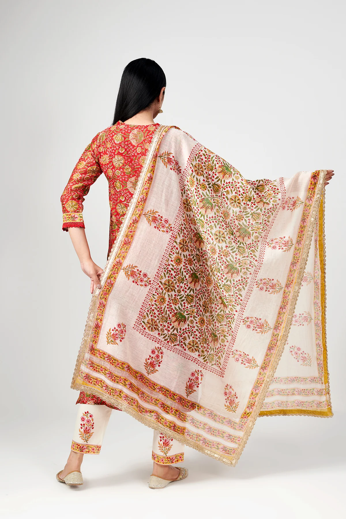 Jashn Red Chanderi Kurta Set of 3 - Image 4