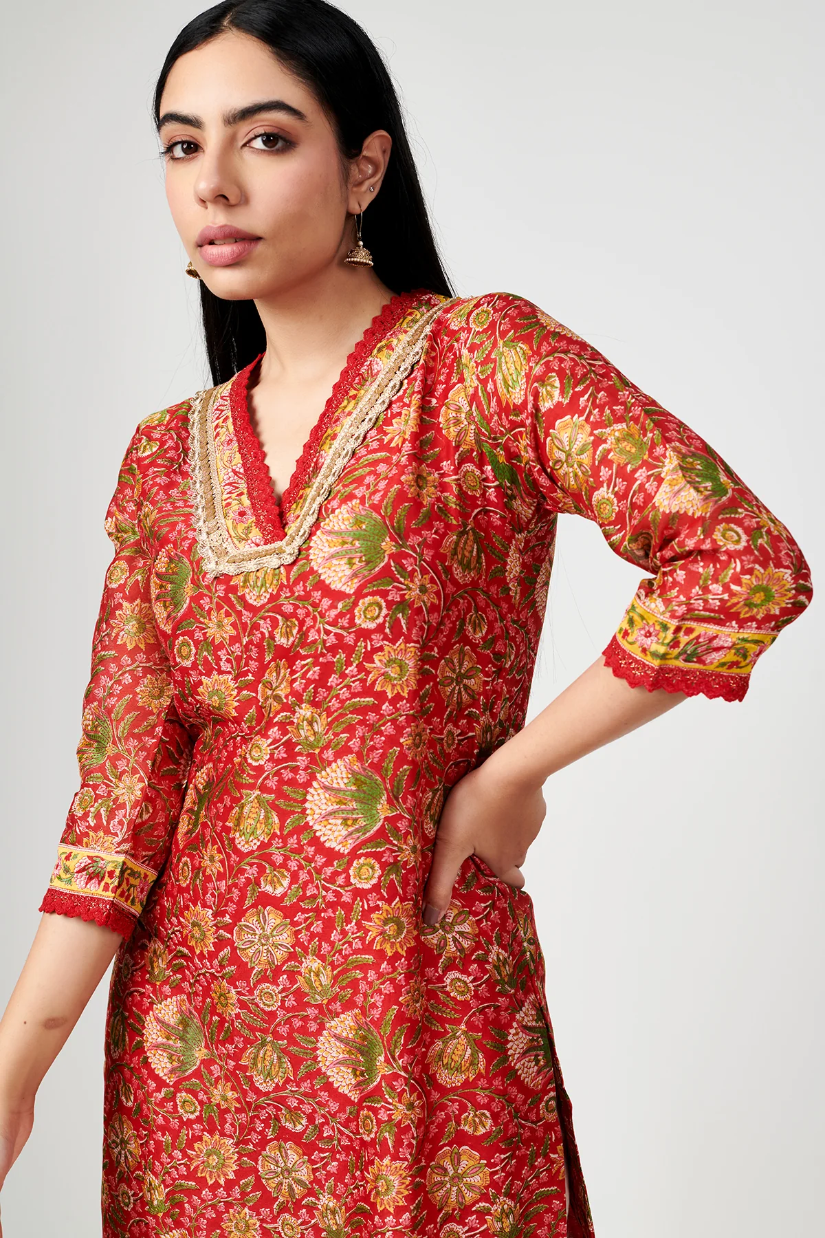 Jashn Red Chanderi Kurta Set of 3 - Image 5