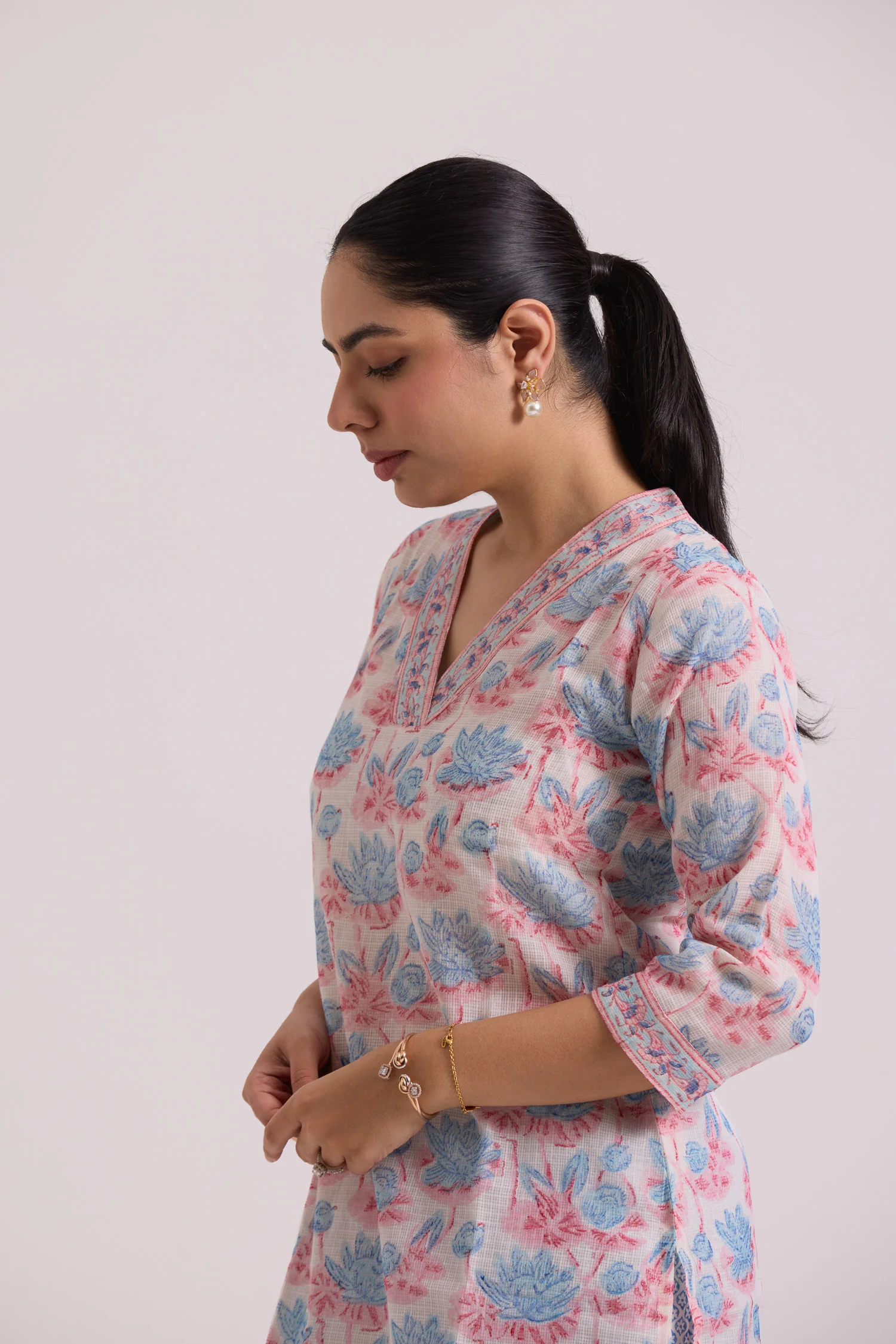 फूलWARI White Lotus Kota Doria Set of 3 - Image 4