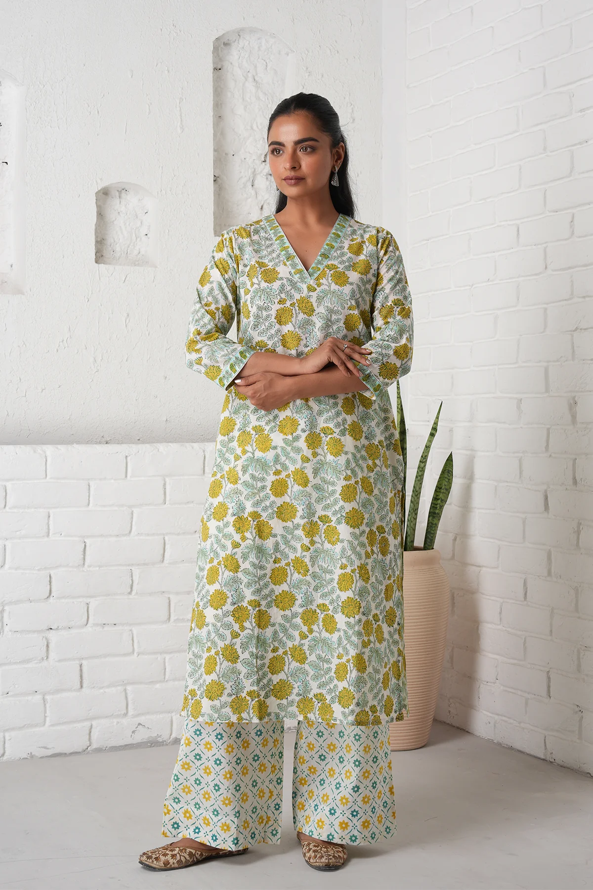 Rangrez White & Yellow A-line Cotton Kurta Set of 3 - Image 8