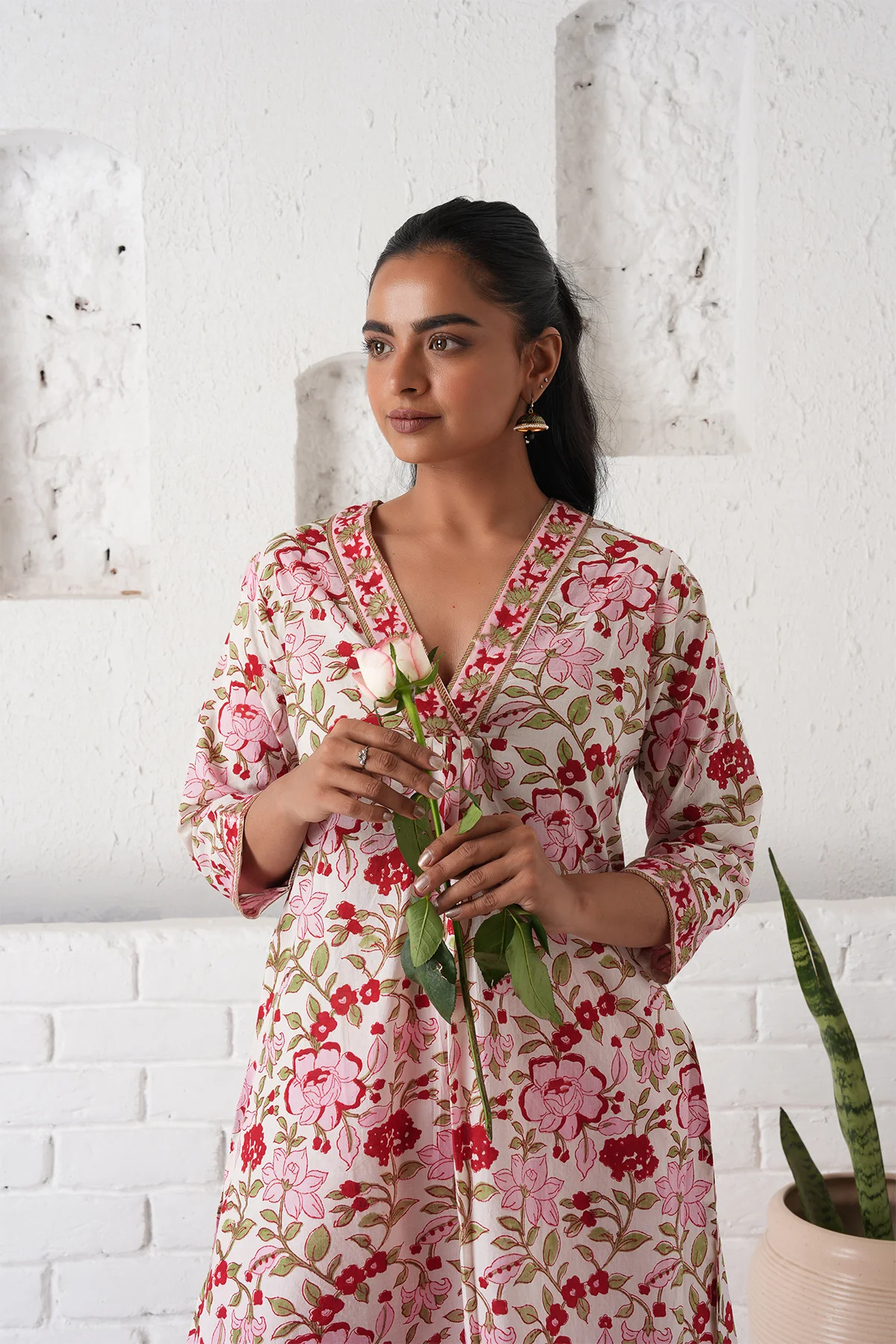 Rangrez White & Pink Jaal Cotton Kurta Set of 3 - Image 5