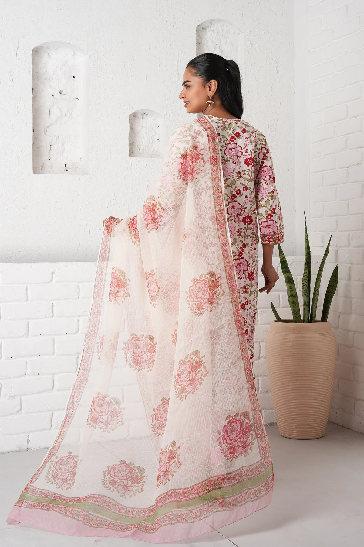 Rangrez White & Pink Jaal Cotton Kurta Set of 3 - Image 6