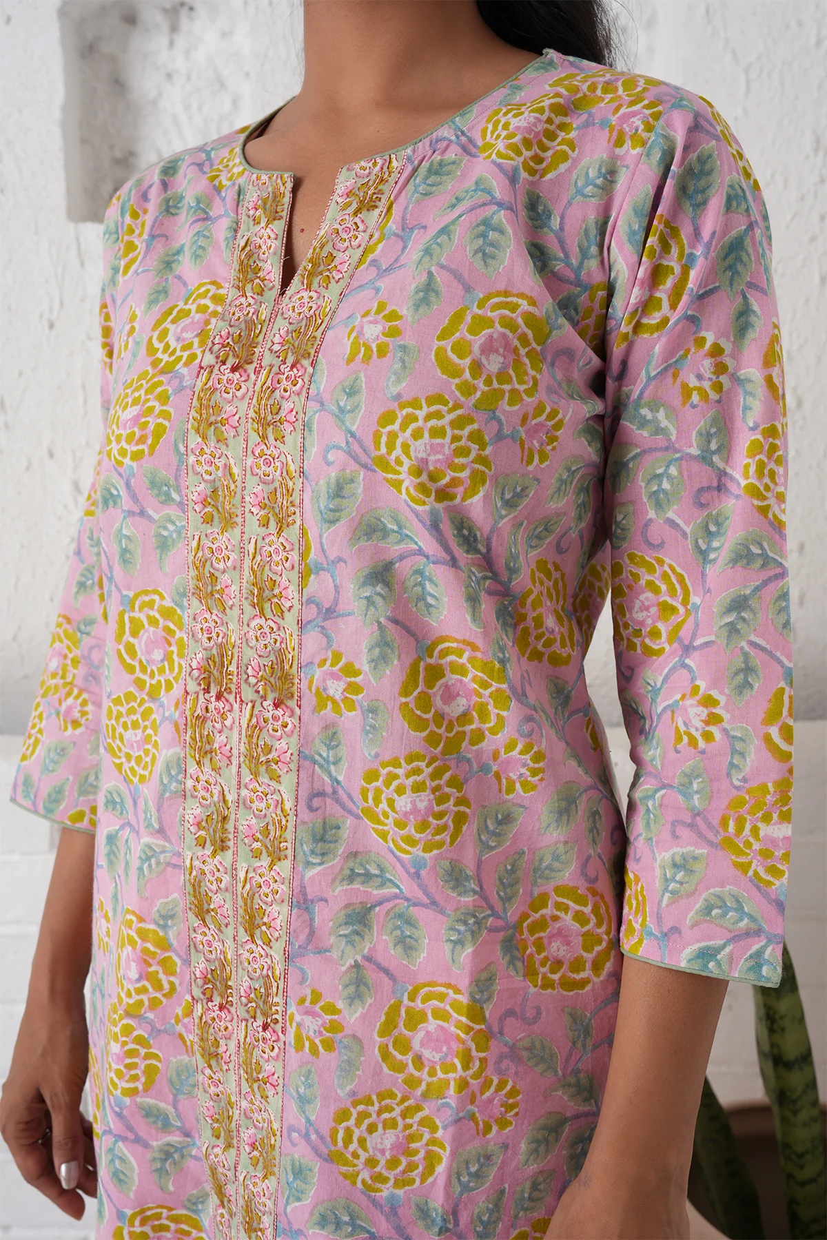 Rangrez Pink Jaal Cotton Kurta Set of 3 - Image 5