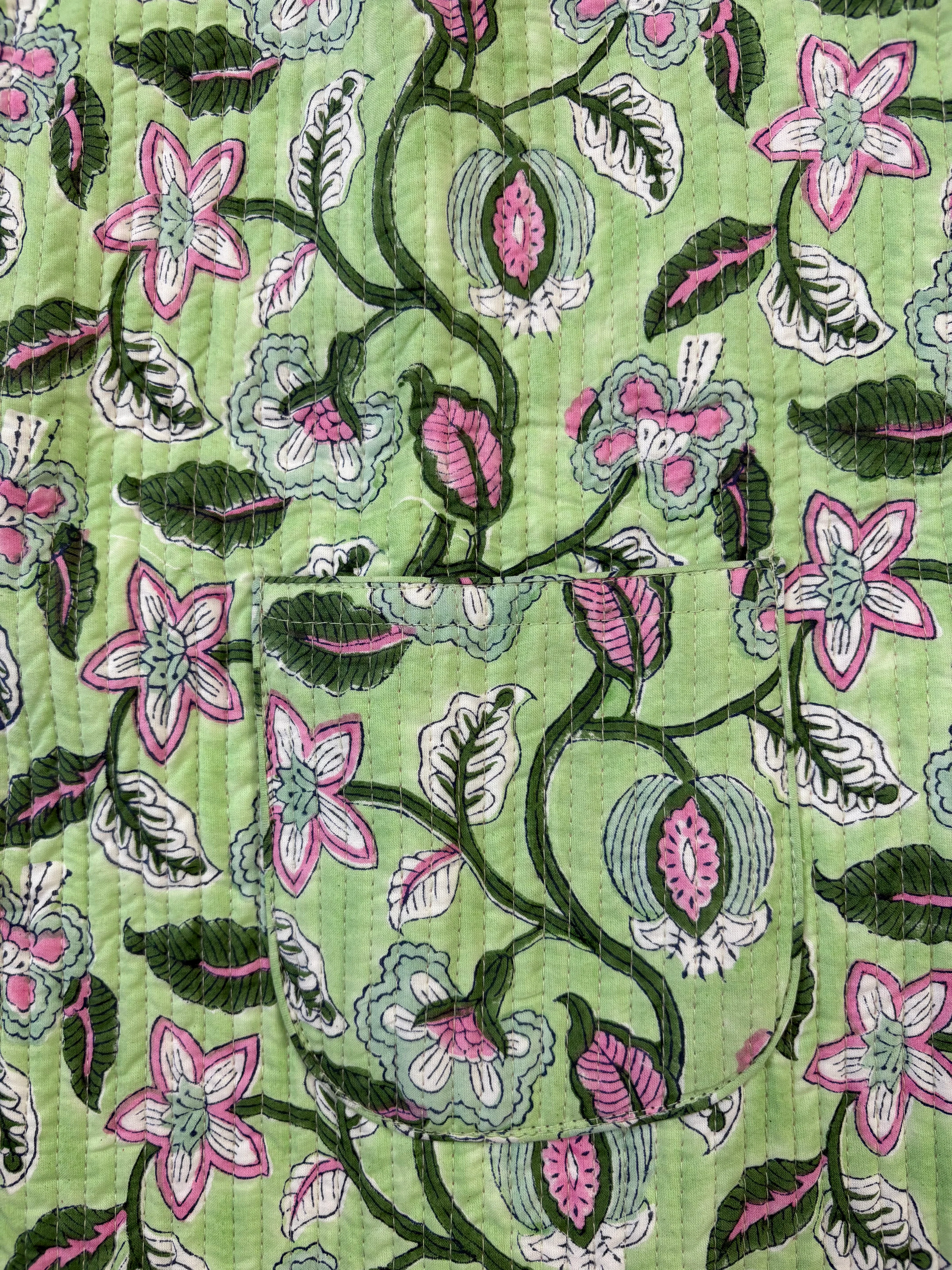 Reversible Quilted Sleeveless Green Jacket - Image 7