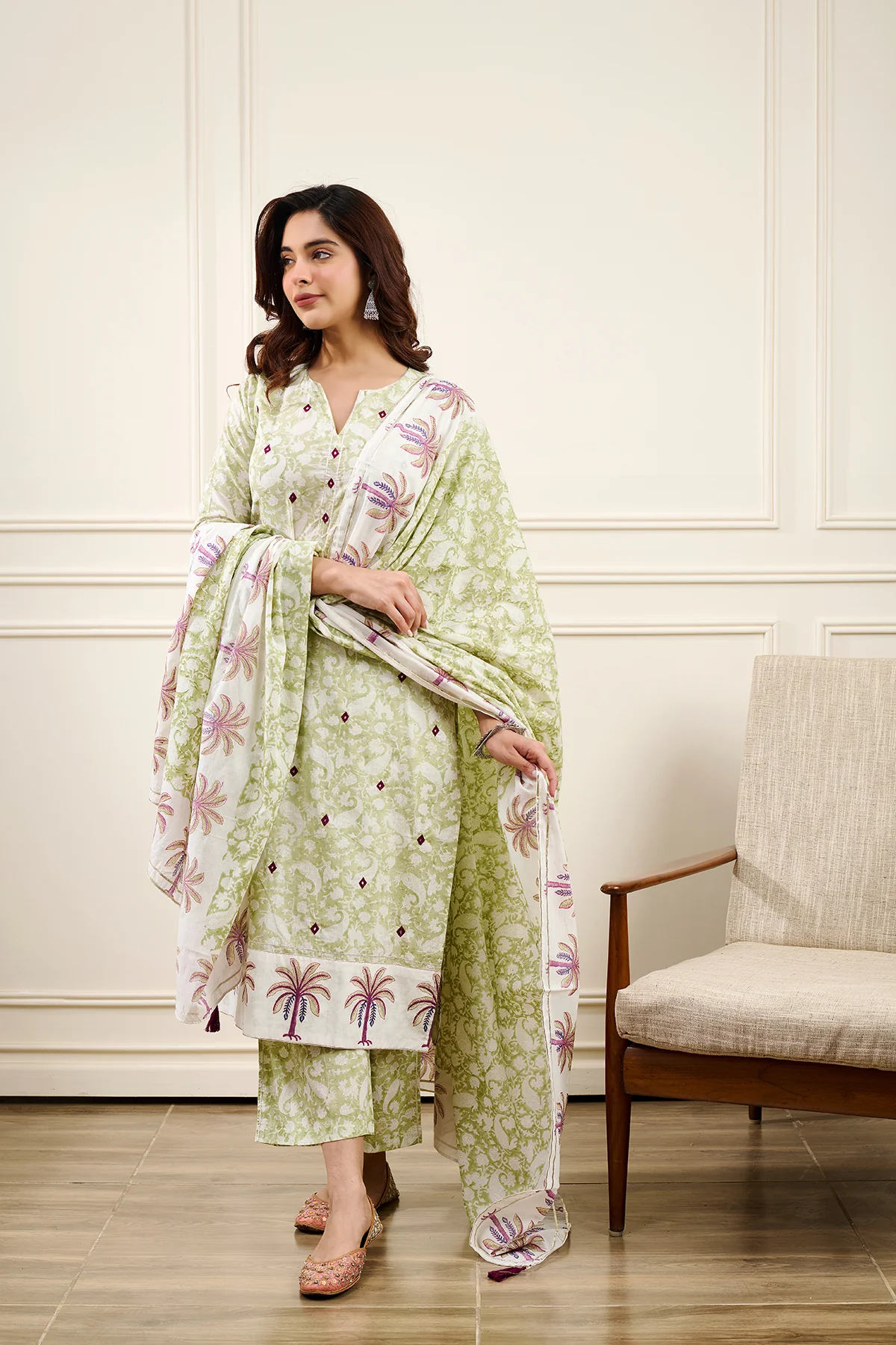 Roohi Green Straight Kurta with Pant and Dupatta- Set of 3 - Image 6