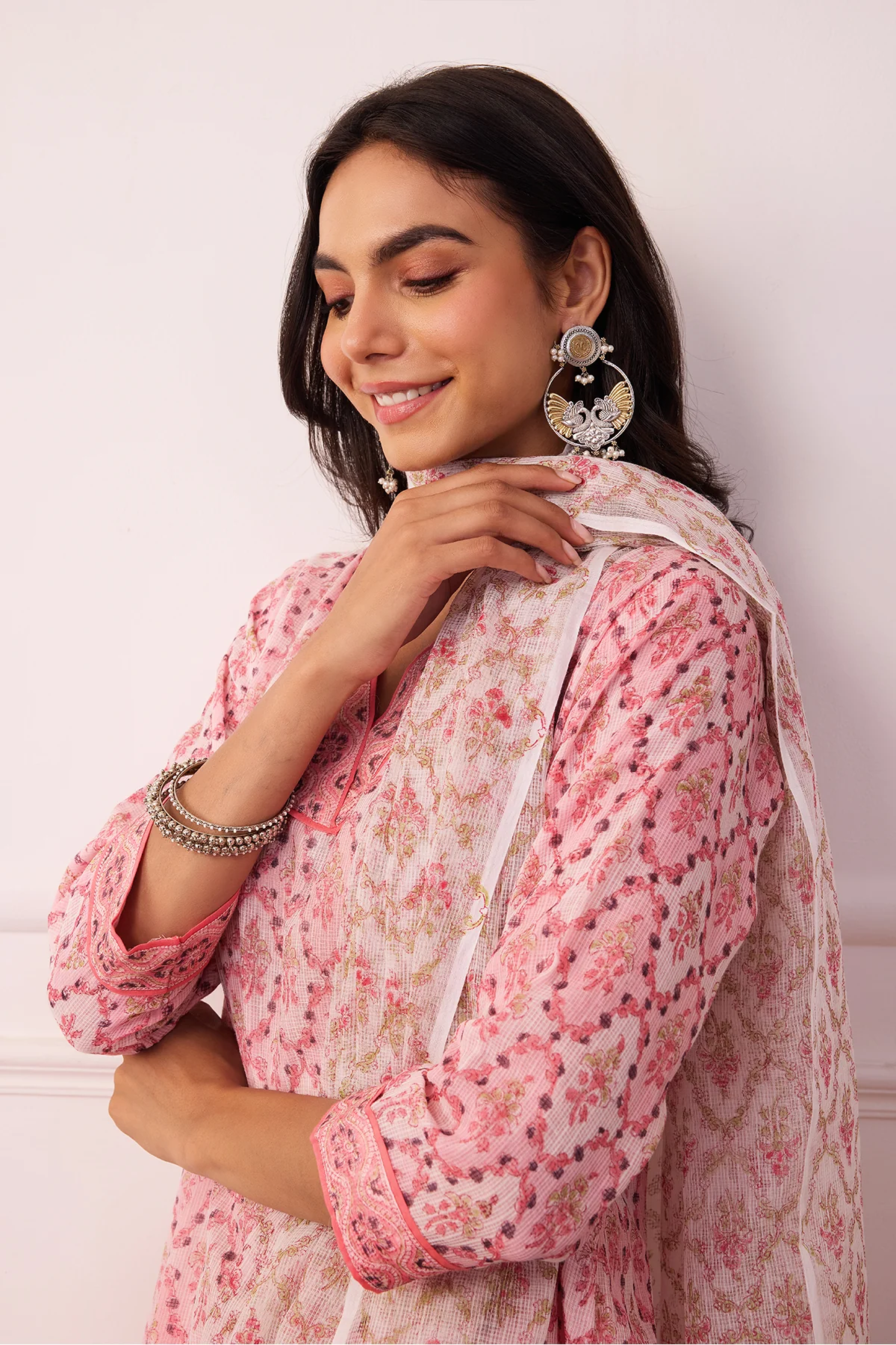 Sukoon Light Pink Jaal Kota Doria Set of 3 - Image 4
