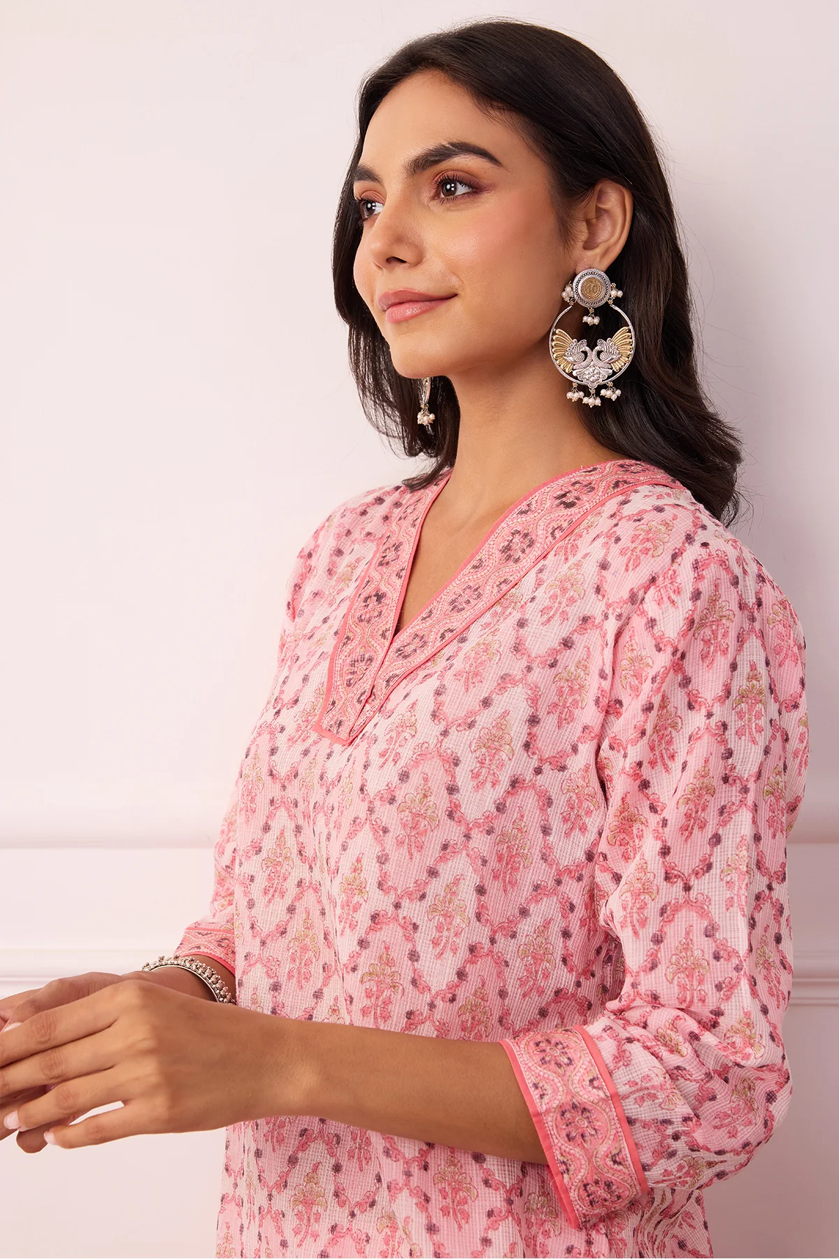 Sukoon Light Pink Jaal Kota Doria Set of 3 - Image 5